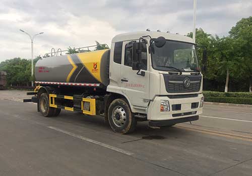 東風天錦灑水車